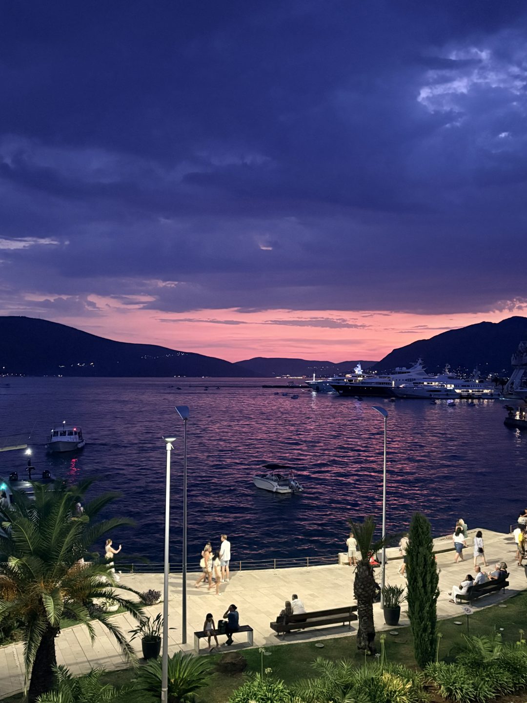 Postikortti Balkanilta - Tivat, Montenegro,